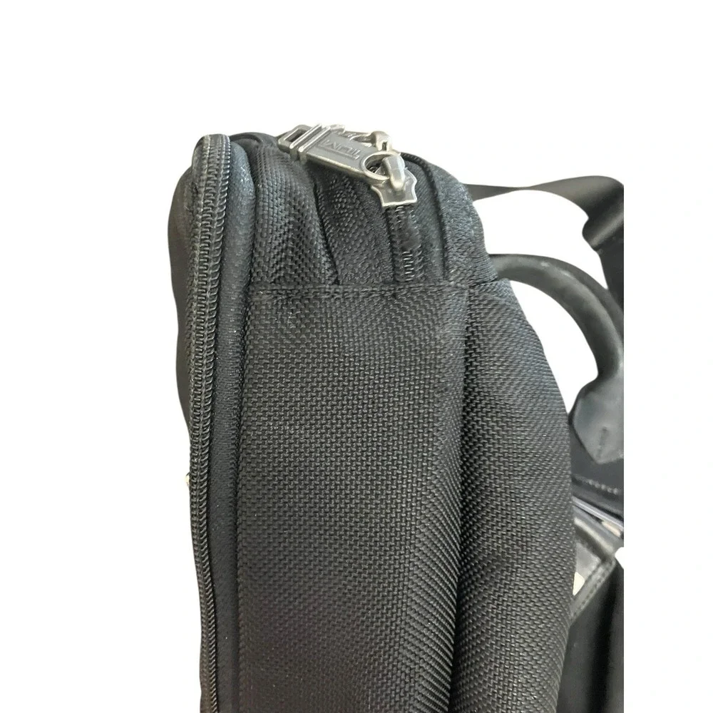 Tumi Yuma Slim Career Nylon Brief Case Laptop Bag Ballistic 16X12  22631DH Black